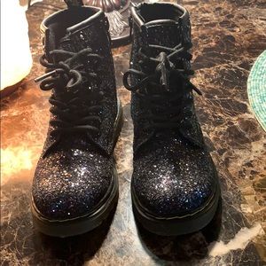 Dr Marten - Black glitter boots Size 11 toddler